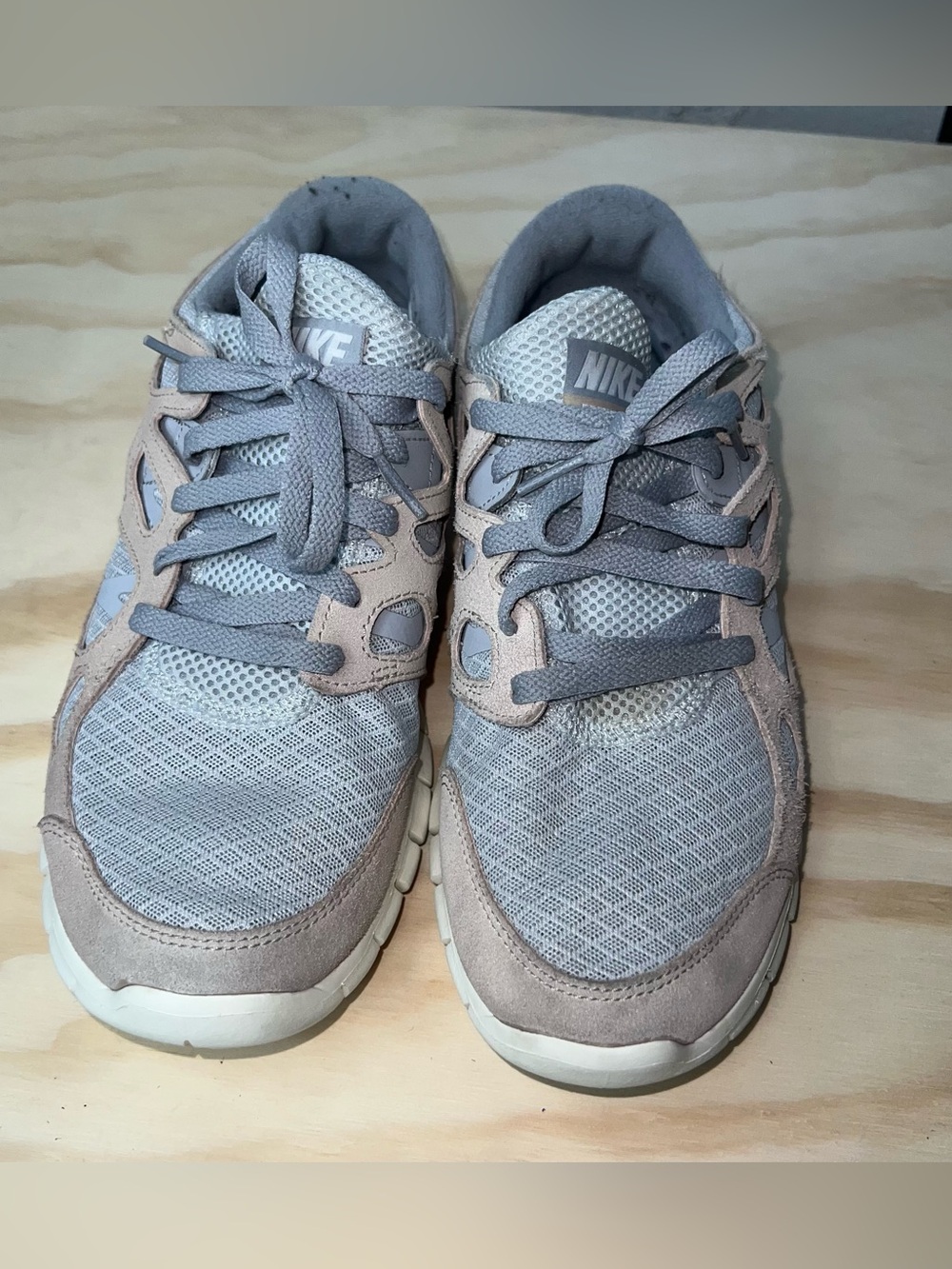 Nike Free Run 2 Mens Size US 10 Wolf Grey Fossil Stone 537732-013